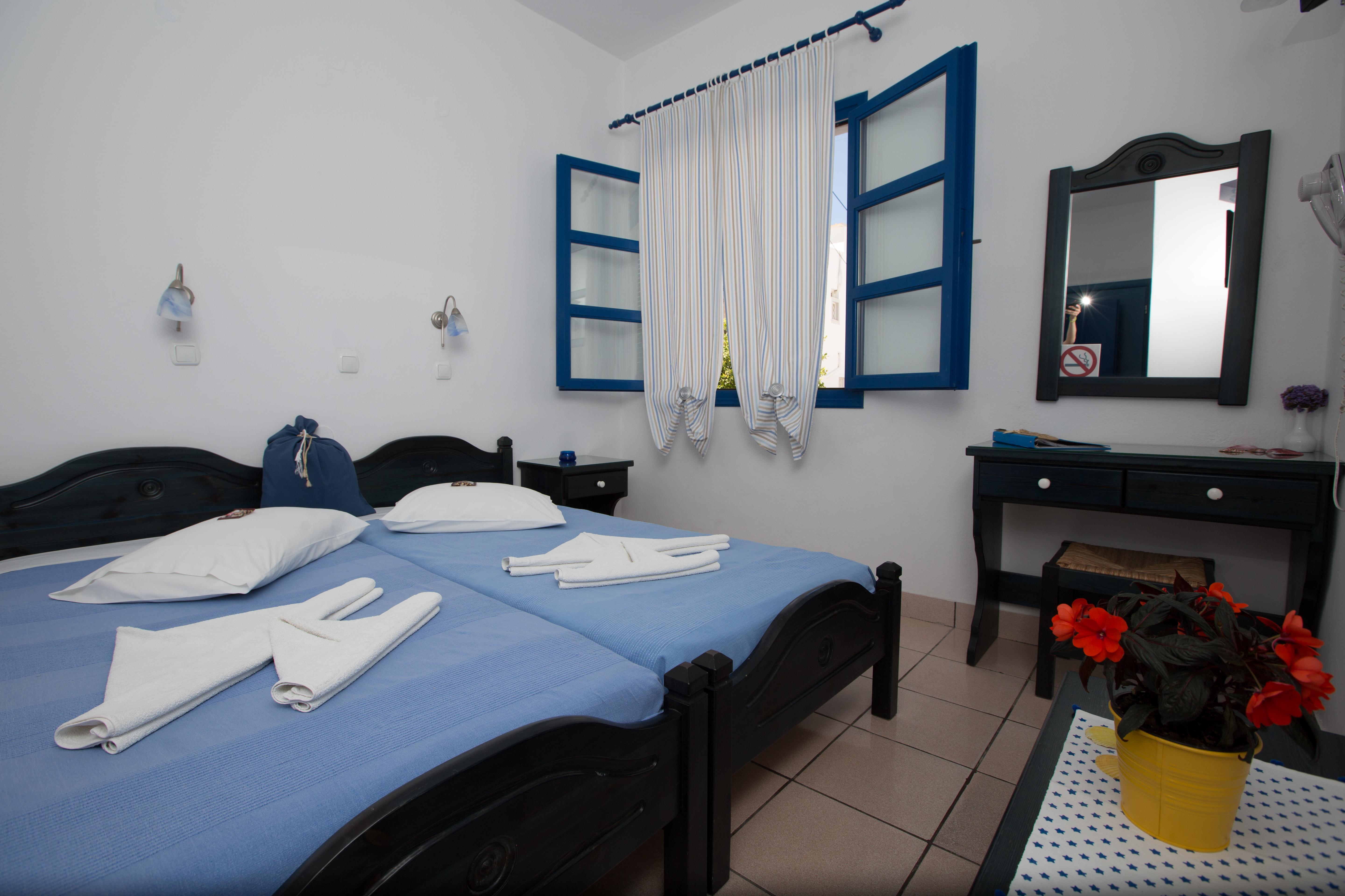 Dilion Hotel Parikia  Exterior photo