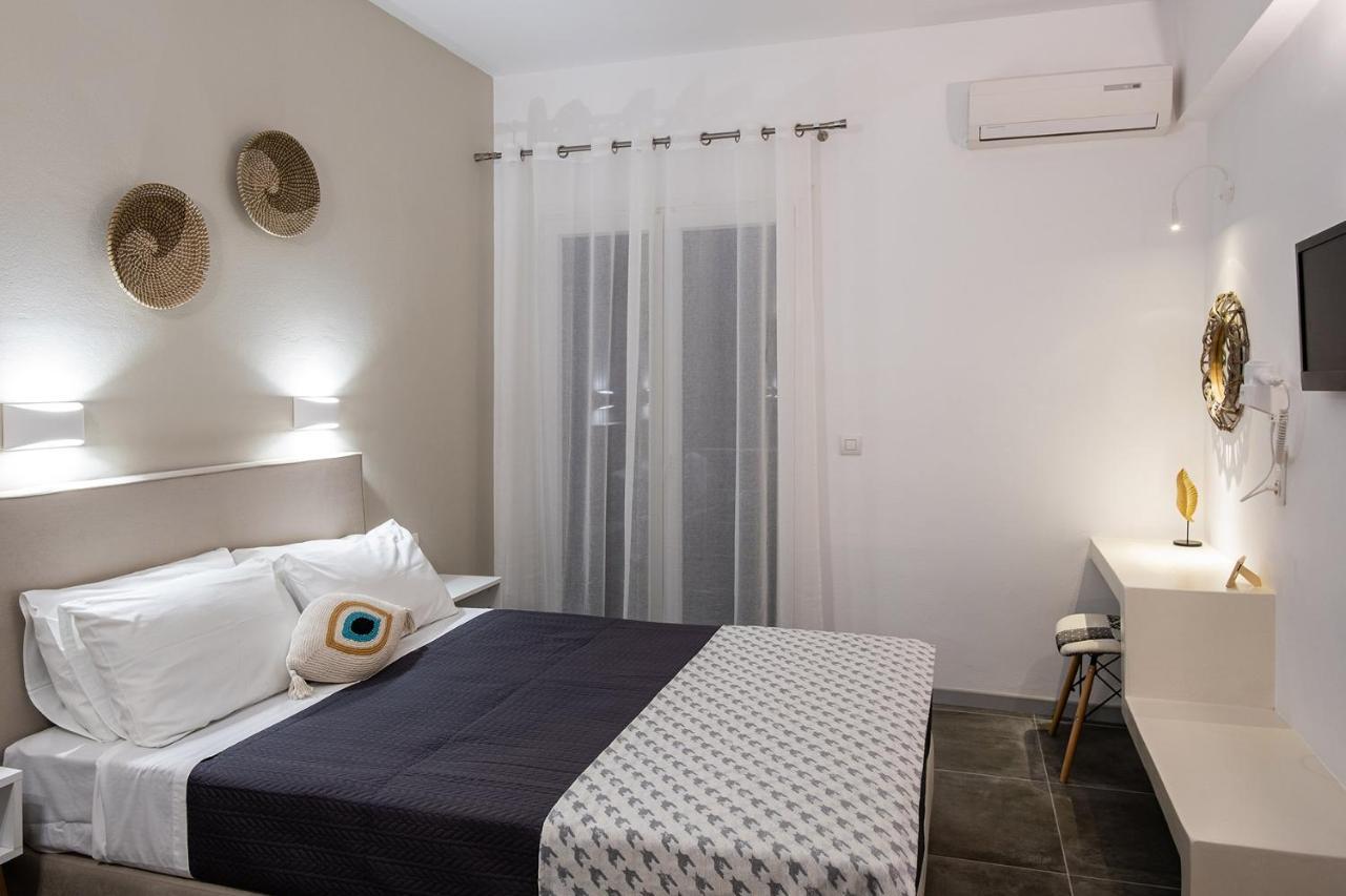 Dilion Hotel Parikia  Exterior photo